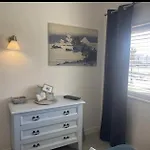 Homestay Lagos Accomodation Rooms *