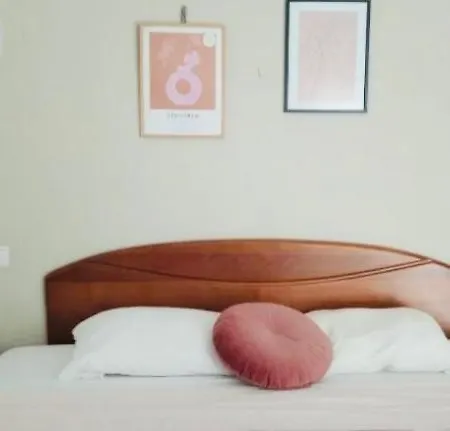 ホームステイ Lagos Accomodation Rooms ラゴス