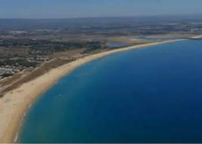 Lagos Accomodation Rooms ホームステイ ラゴス