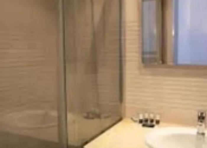 Lagos Accomodation Rooms ホームステイ ラゴス