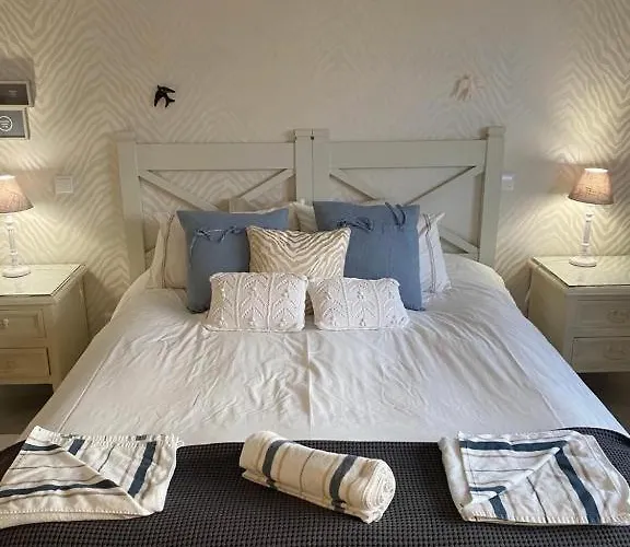 ホームステイ Lagos Accomodation Rooms ラゴス