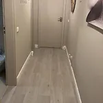 Lagos Accomodation Rooms ホームステイ