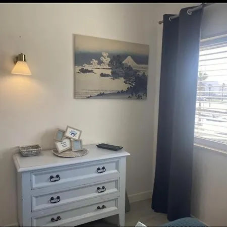 Δωμάτια σε οικογενειακή κατοικία Lagos Accomodation Rooms *